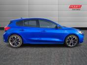 FORD FOCUS 2020 (70)