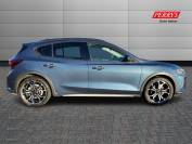 FORD FOCUS 2022 (22)