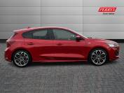 FORD FOCUS 2024 (24)