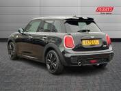 MINI HATCHBACK 2020 (70)