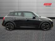 MINI HATCHBACK 2020 (70)