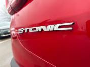 KIA STONIC 2023 (73)