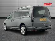 VOLKSWAGEN CADDY MAXI 2024 (74)