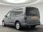 VOLKSWAGEN CADDY MAXI 2024 (74)