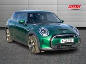 MINI HATCHBACK 2021 (21)