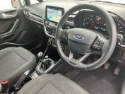 FORD FIESTA 2019 (19)