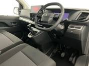 VAUXHALL VIVARO 2025 (74)