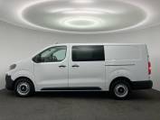 VAUXHALL VIVARO 2025 (74)