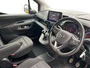 VAUXHALL COMBO-LIFE 2021 (21)