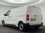 VAUXHALL VIVARO 2022 (22)