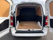 VAUXHALL COMBO CARGO 2021 (21)