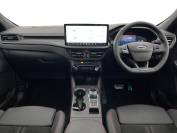 FORD KUGA 2024 (74)