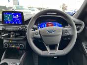 FORD KUGA 2023 (73)