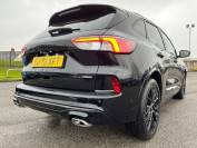 FORD KUGA 2023 (73)