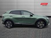 KIA SPORTAGE 2023 (72)