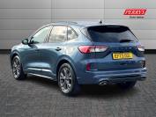 FORD KUGA 2023 (73)