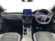 FORD KUGA 2023 (73)