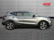 NISSAN QASHQAI 2017 (17)