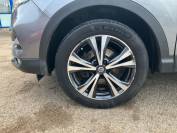 NISSAN QASHQAI 2018 (18)