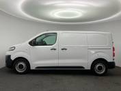 VAUXHALL VIVARO 2022 (22)