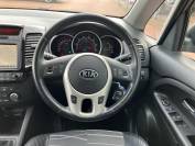 KIA VENGA 2015 (65)