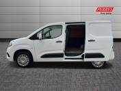 VAUXHALL COMBO CARGO 2021 (21)