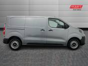 VAUXHALL VIVARO 2025 (74)