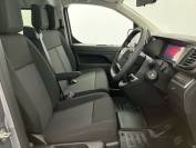 VAUXHALL VIVARO 2025 (74)