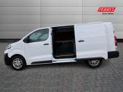 VAUXHALL VIVARO 2021 (21)