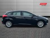 FORD FOCUS 2015 (15)