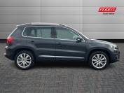 VOLKSWAGEN TIGUAN 2016 (16)