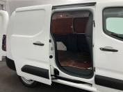 VAUXHALL COMBO CARGO 2021 (70)