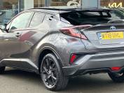 TOYOTA C-HR 2018 (18)