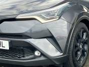 TOYOTA C-HR 2018 (18)