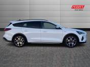 FORD FOCUS 2024 (24)