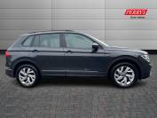 VOLKSWAGEN TIGUAN 2022 (22)