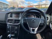 VOLVO V40 2018 (18)