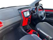 TOYOTA AYGO 2019 (19)