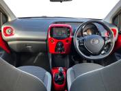 TOYOTA AYGO 2019 (19)