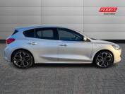 FORD FOCUS 2020 (20)