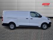 VAUXHALL VIVARO 2025 (74)