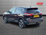 NISSAN QASHQAI 2018 (68)