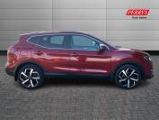 NISSAN QASHQAI 2018 (68)