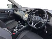 NISSAN QASHQAI 2019 (69)