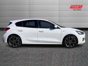 FORD FOCUS 2022 (71)