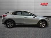 KIA XCEED 2022 (72)