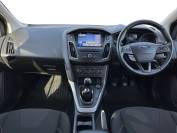 FORD FOCUS 2017 (17)