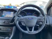 FORD FOCUS 2017 (17)