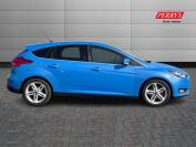 FORD FOCUS 2016 (16)