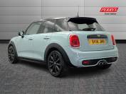 MINI HATCHBACK 2018 (18)